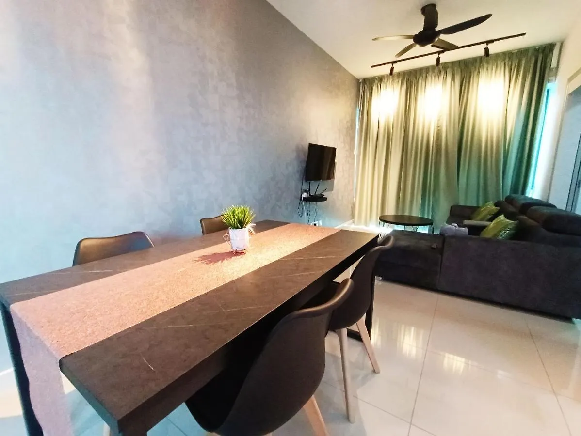 Netflix # Sky Suite Near Jaya One By Salaam Suites, 2 Pax Petaling Jaya 0*,