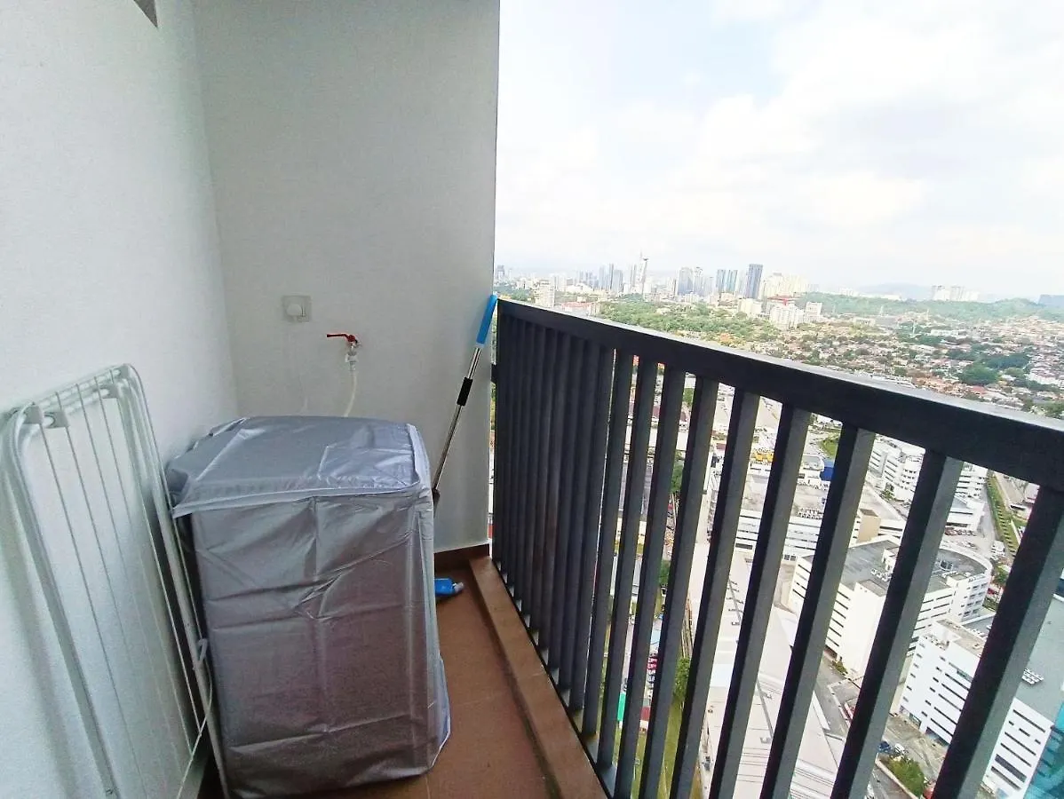 Netflix # Sky Suite Near Jaya One By Salaam Suites, 2 Pax Petaling Jaya Apartment