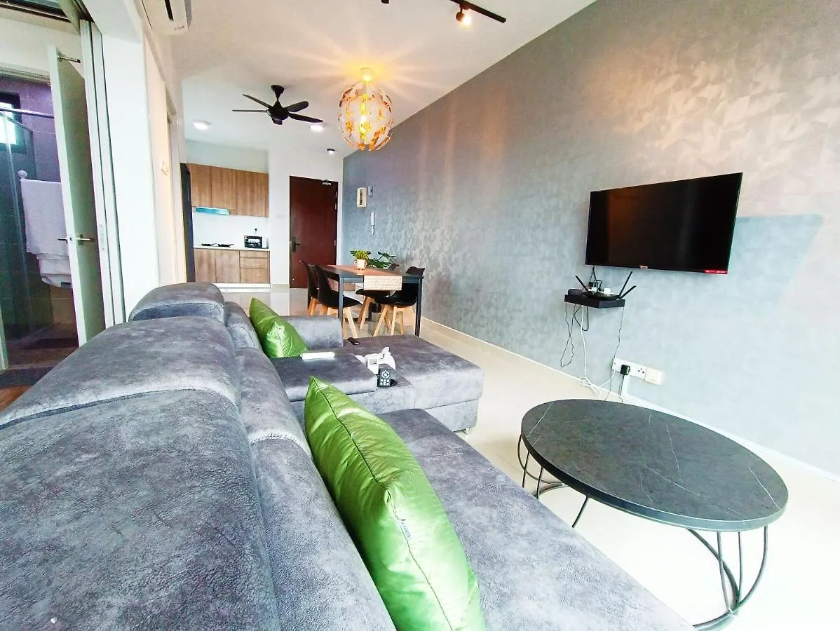 Netflix # Sky Suite Near Jaya One By Salaam Suites, 2 Pax 페탈링자야